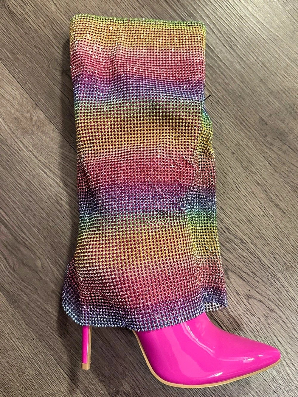 🔥Cape Robbin Pink & Multicolor Rhinestone Boots US 6🔥BRAND NEW